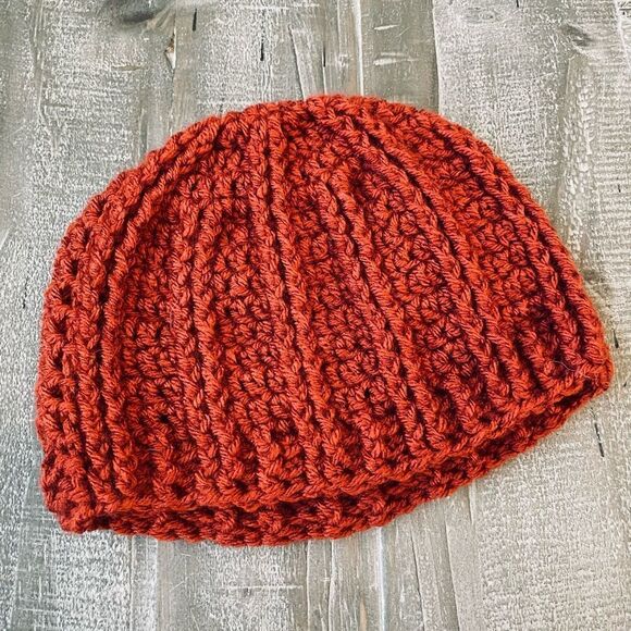 Women’s Crochet Knit Rust Orange Fall Winter Beanie Hat - Picture 1 of 3